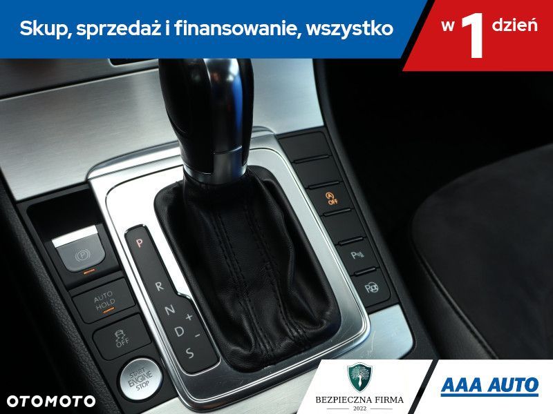 Volkswagen Passat - 17