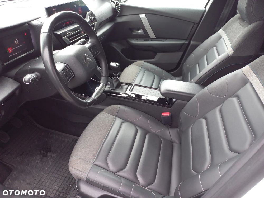 Citroën C4 1.2 PureTech Shine S&S - 11