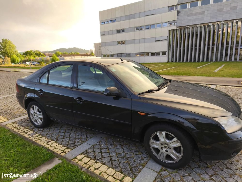 Ford Mondeo 2.0 TDCi Ghia - 4