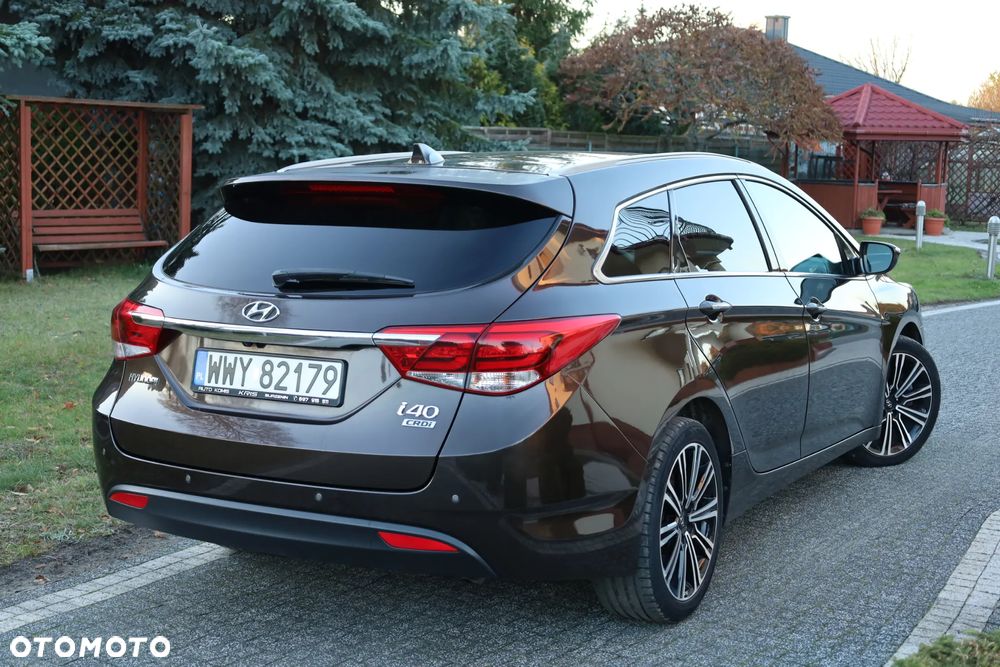 Hyundai i40 Kombi 1.7 CRDi DCT Premium - 3