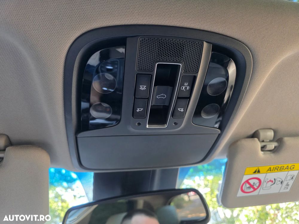 Kia Sorento 2.2 DSL 6AT 4x4 Cosmo - 16