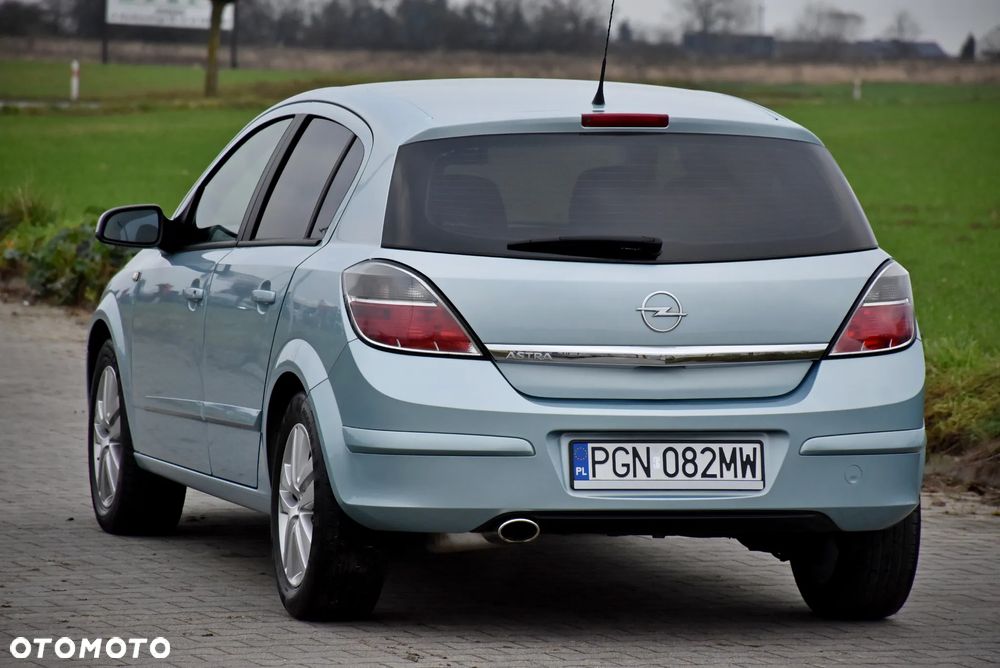Opel Astra 1.8 Innovation - 11