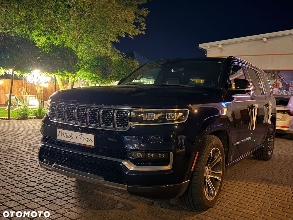 Jeep Grand Wagoneer - 1