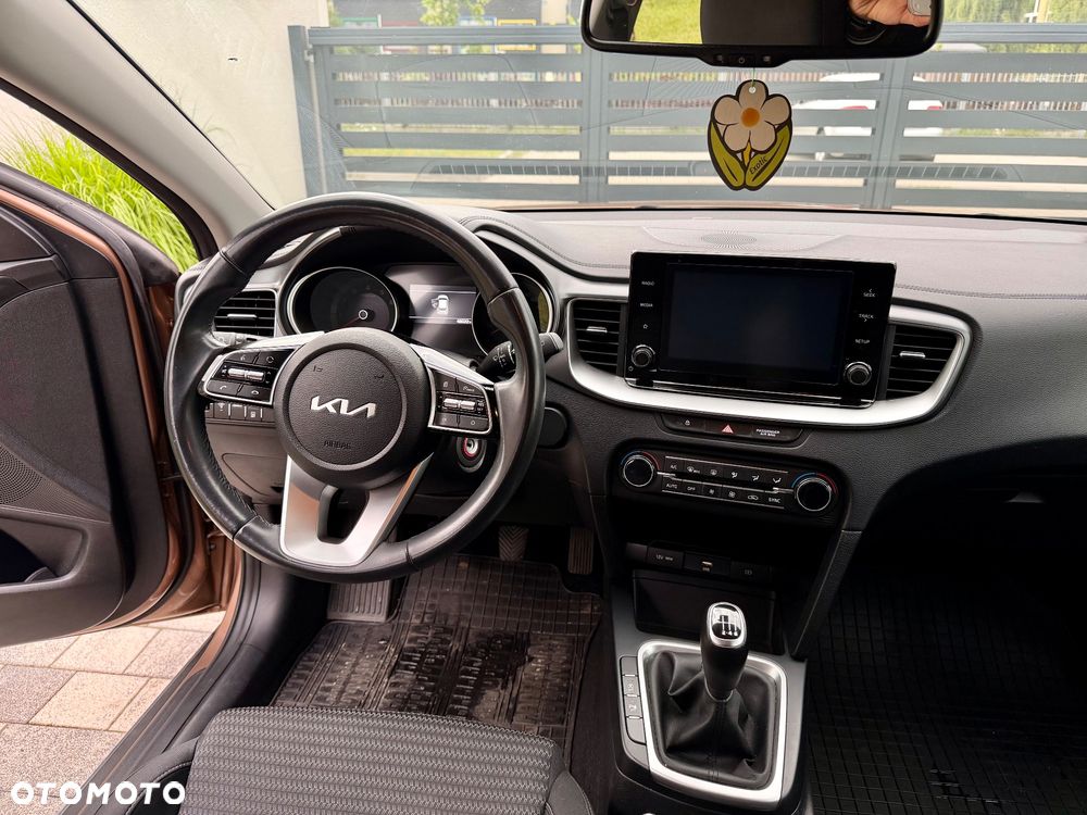 Kia XCeed 1.5 T-GDI M - 17