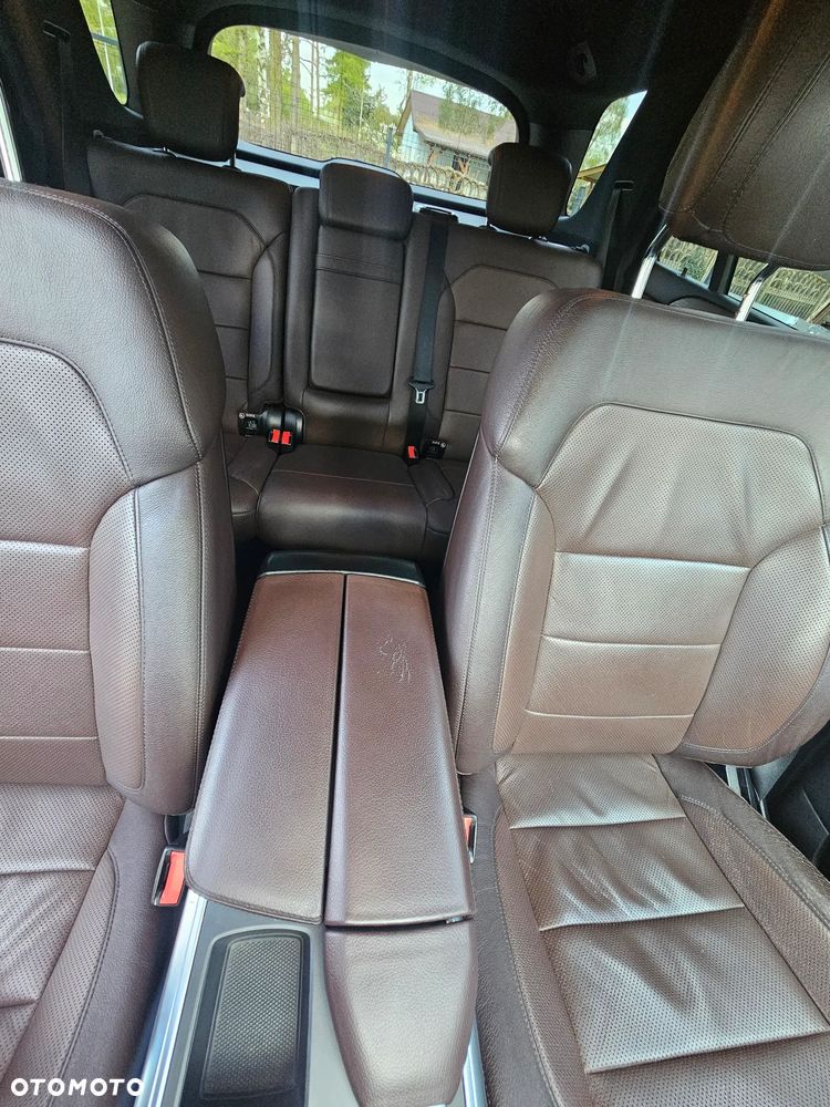 Mercedes-Benz ML - 9