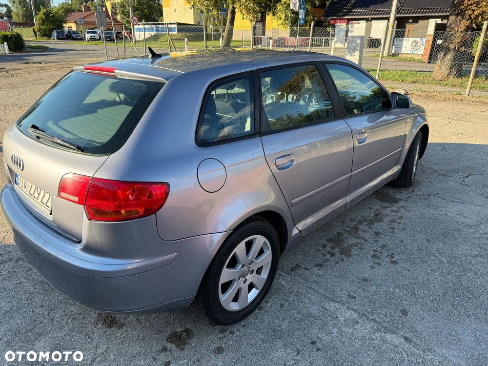 Audi A3 Sportback - 4