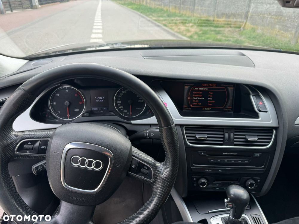 Audi A4 Limousine - 7