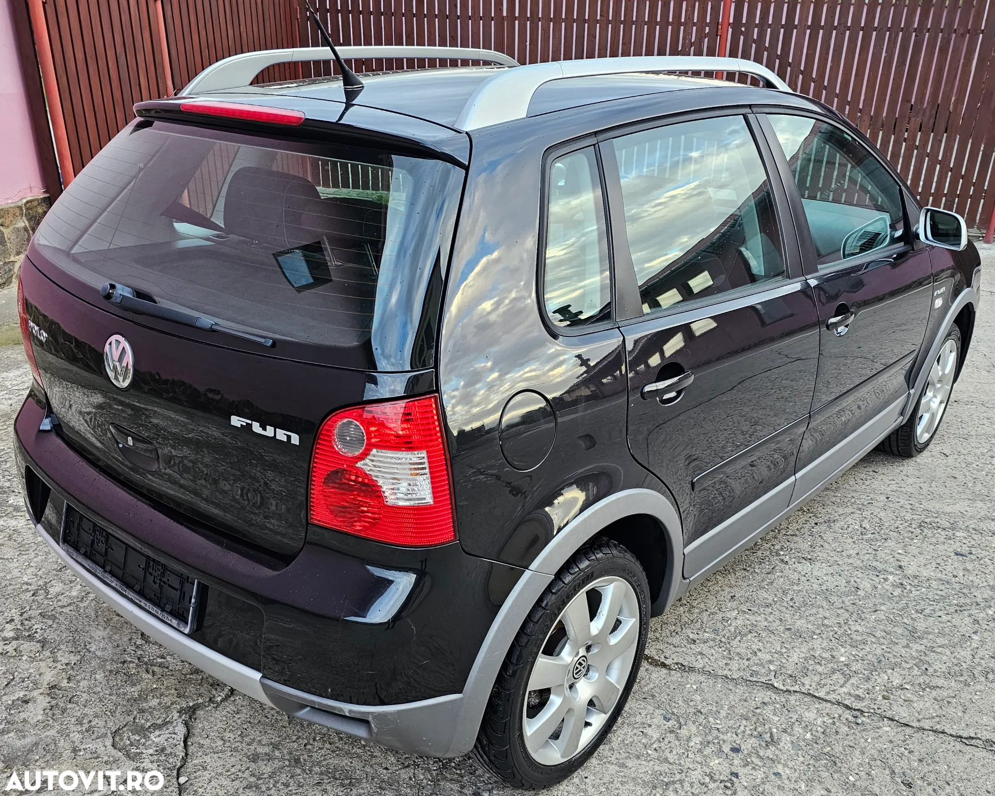 Volkswagen Polo 1.4 Comfortline - 4