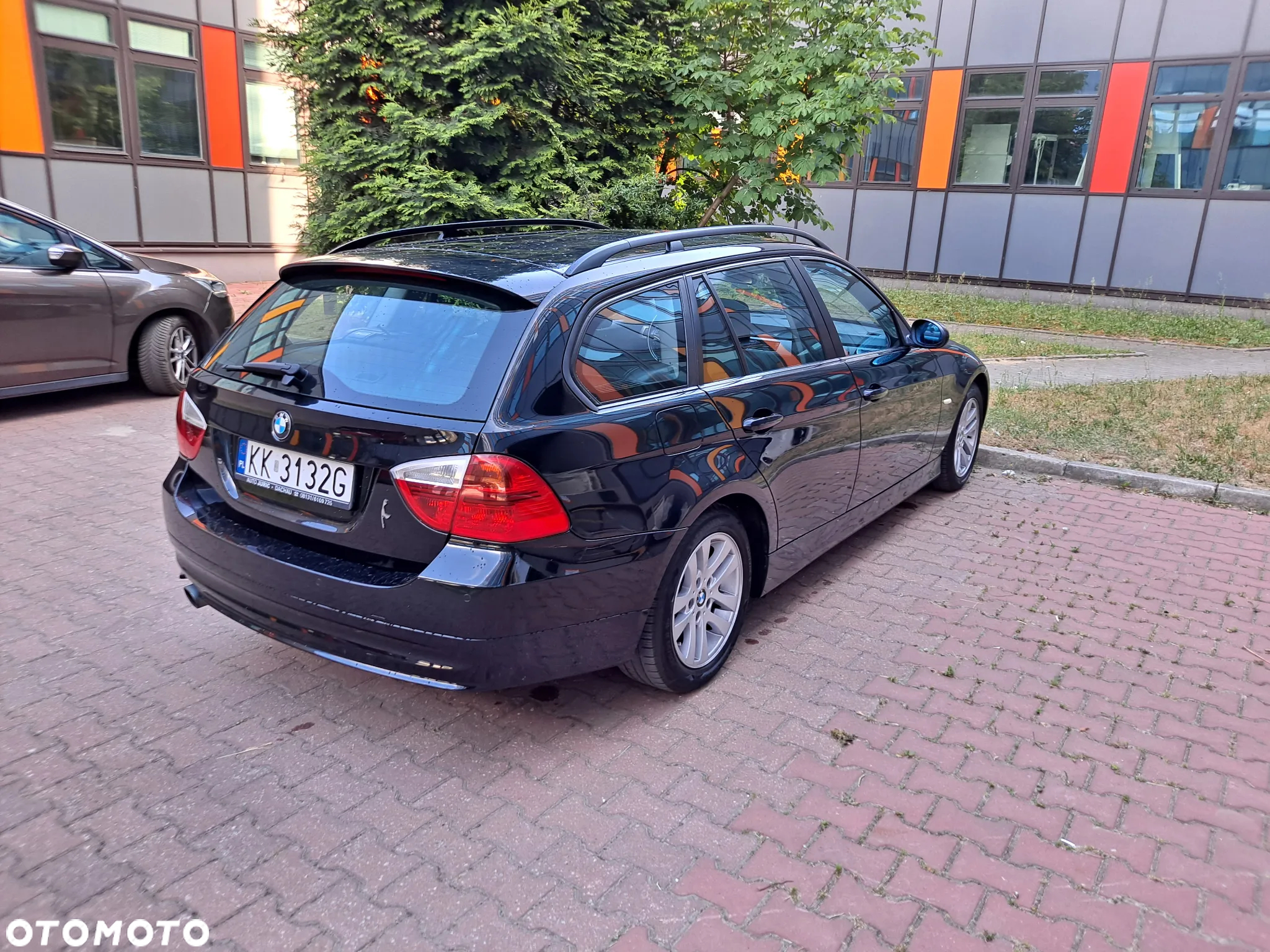 BMW Seria 3 318i - 5
