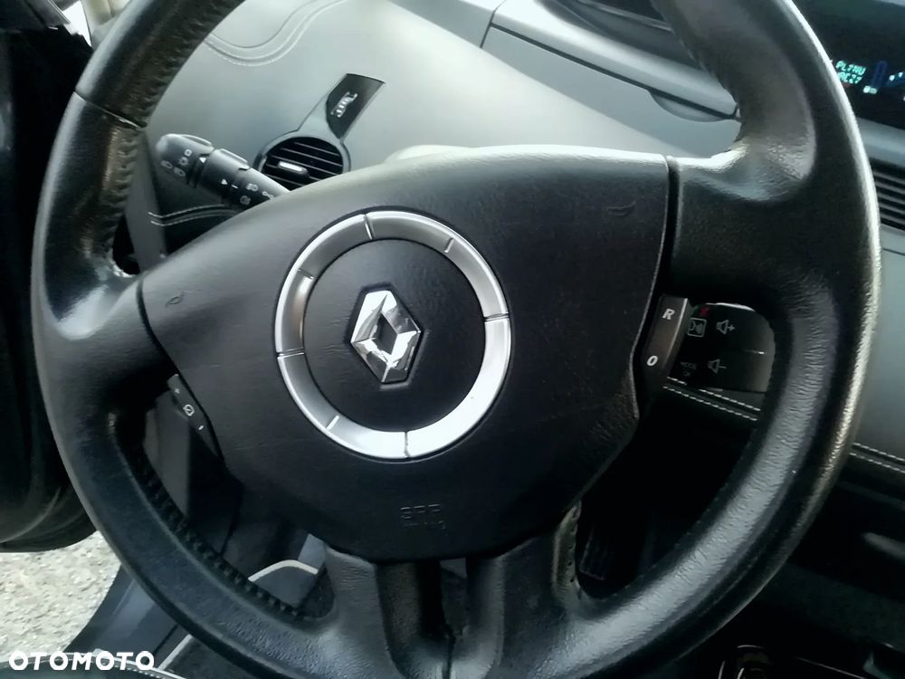 Renault Espace 2.0 dCi Initiale - 27