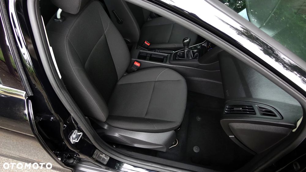 Ford Focus - 12