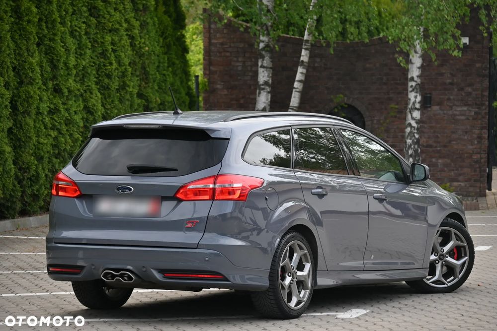 Ford Focus 2.0 TDCi ST-2 PowerShift - 10