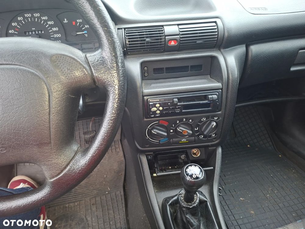 Opel Astra 1.4 Base - 10