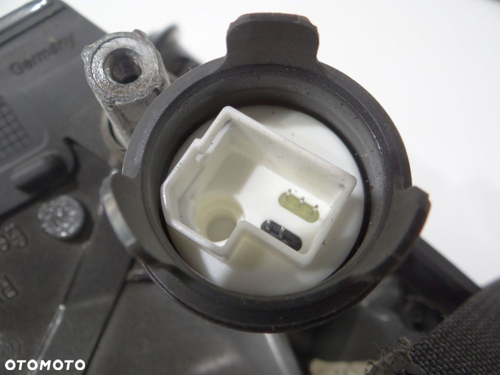 LUSTERKO PRAWE BMW F10 M PAKIET A76 - 7