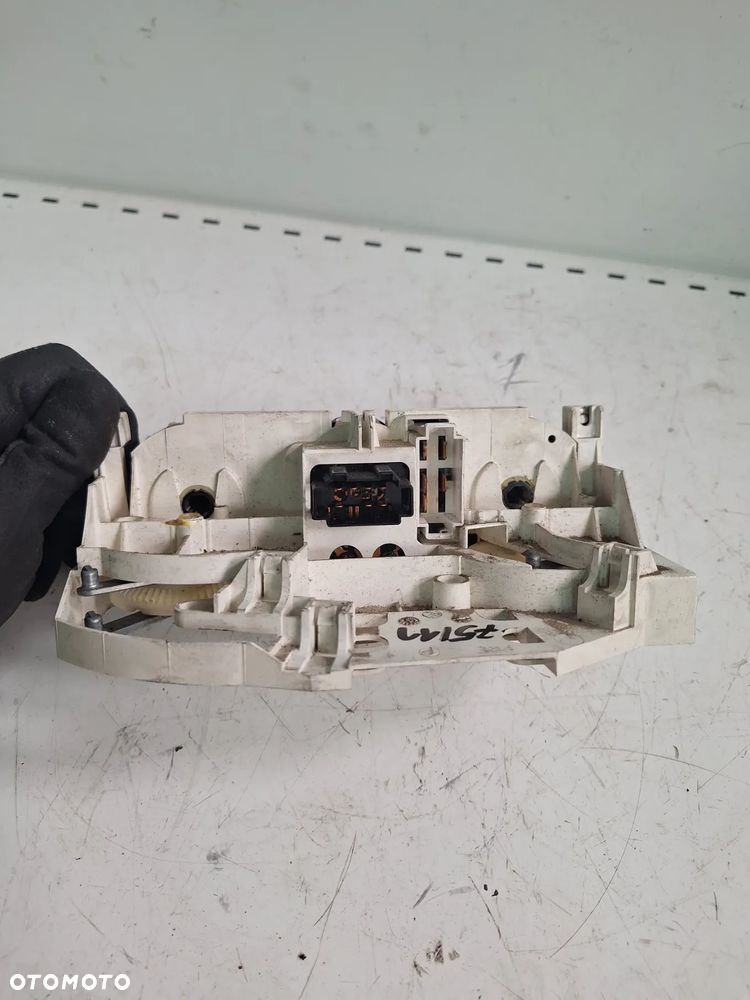 panel nawiewu z  ac skoda octavia  I 1J0820045E   (75/11) - 3