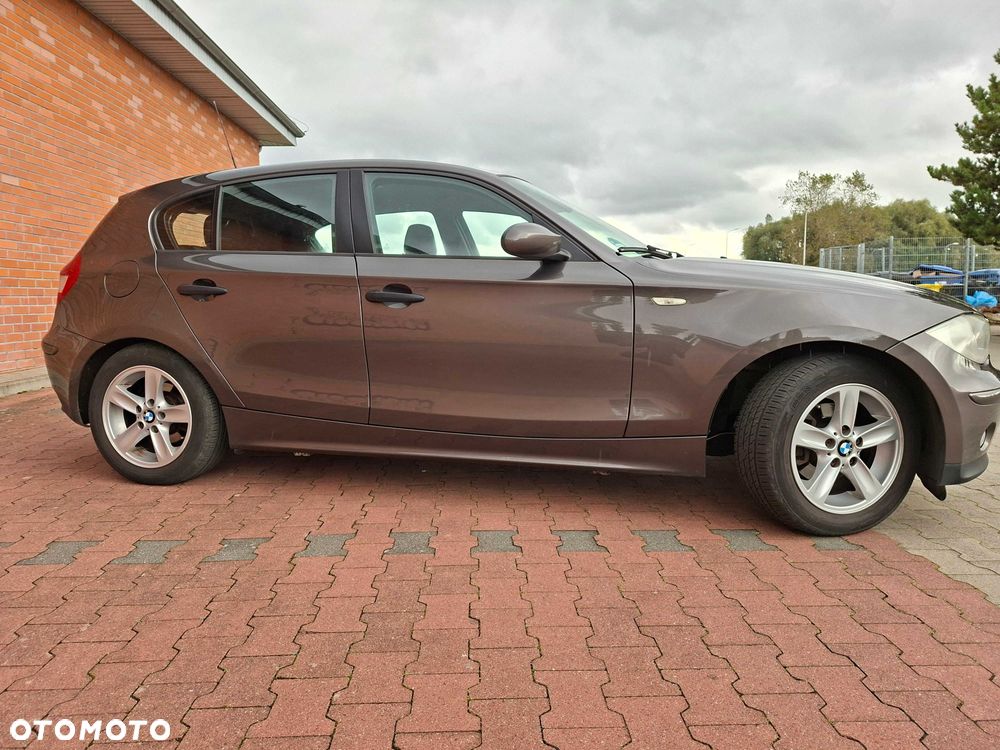 BMW E87 2005 photo 5
