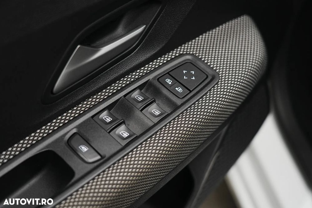 Dacia Logan TCe 90 MT6 Comfort - 9