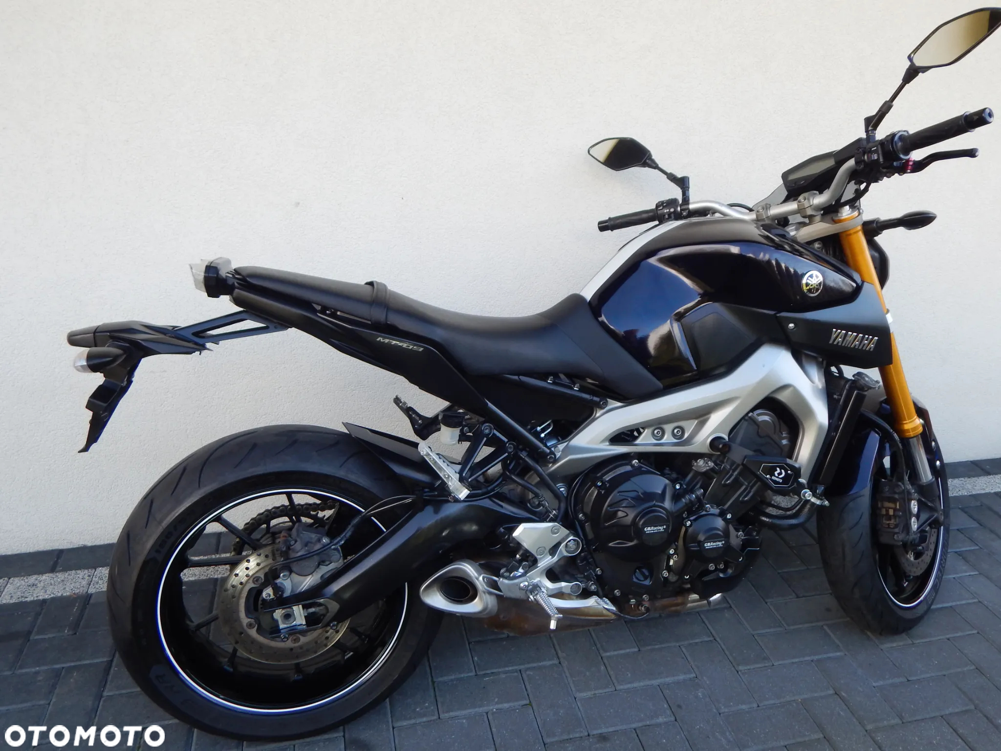 Yamaha MT - 7