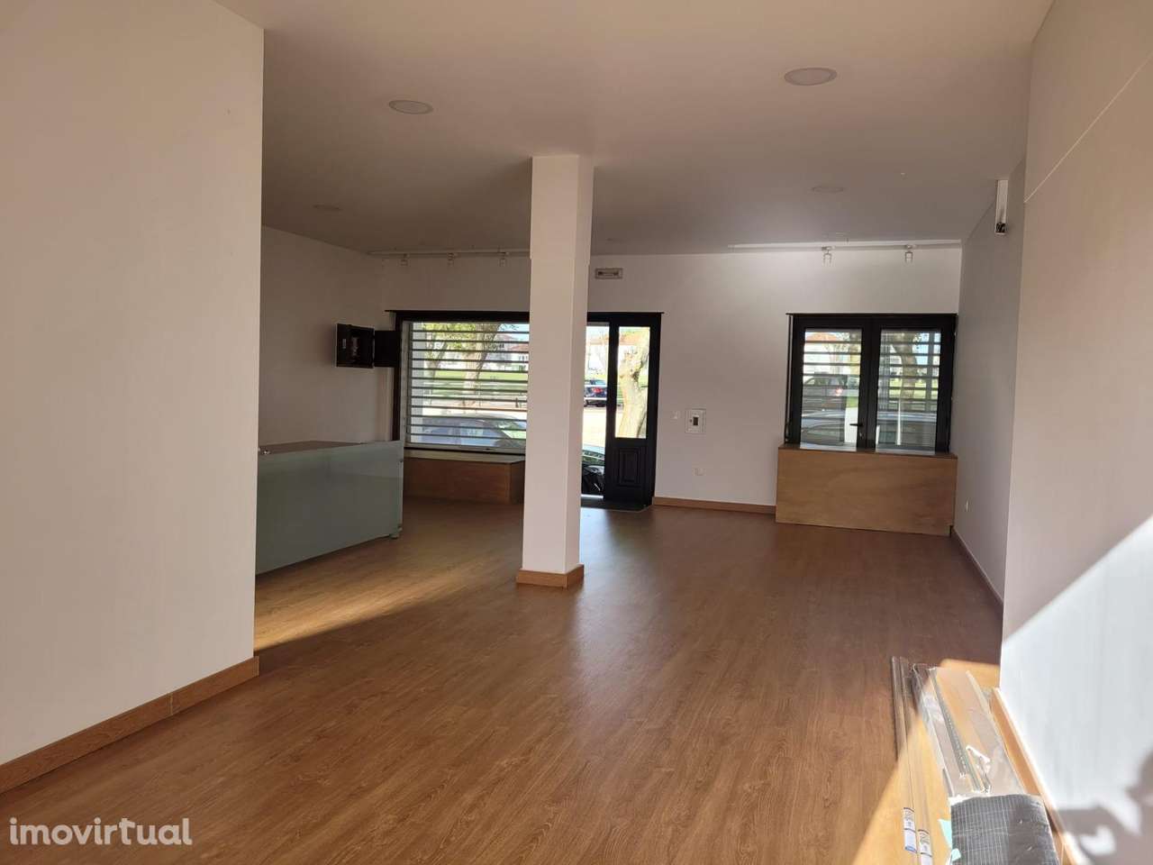 Loja em São João das Lampas, Sintra - Grande imagem: 3/23