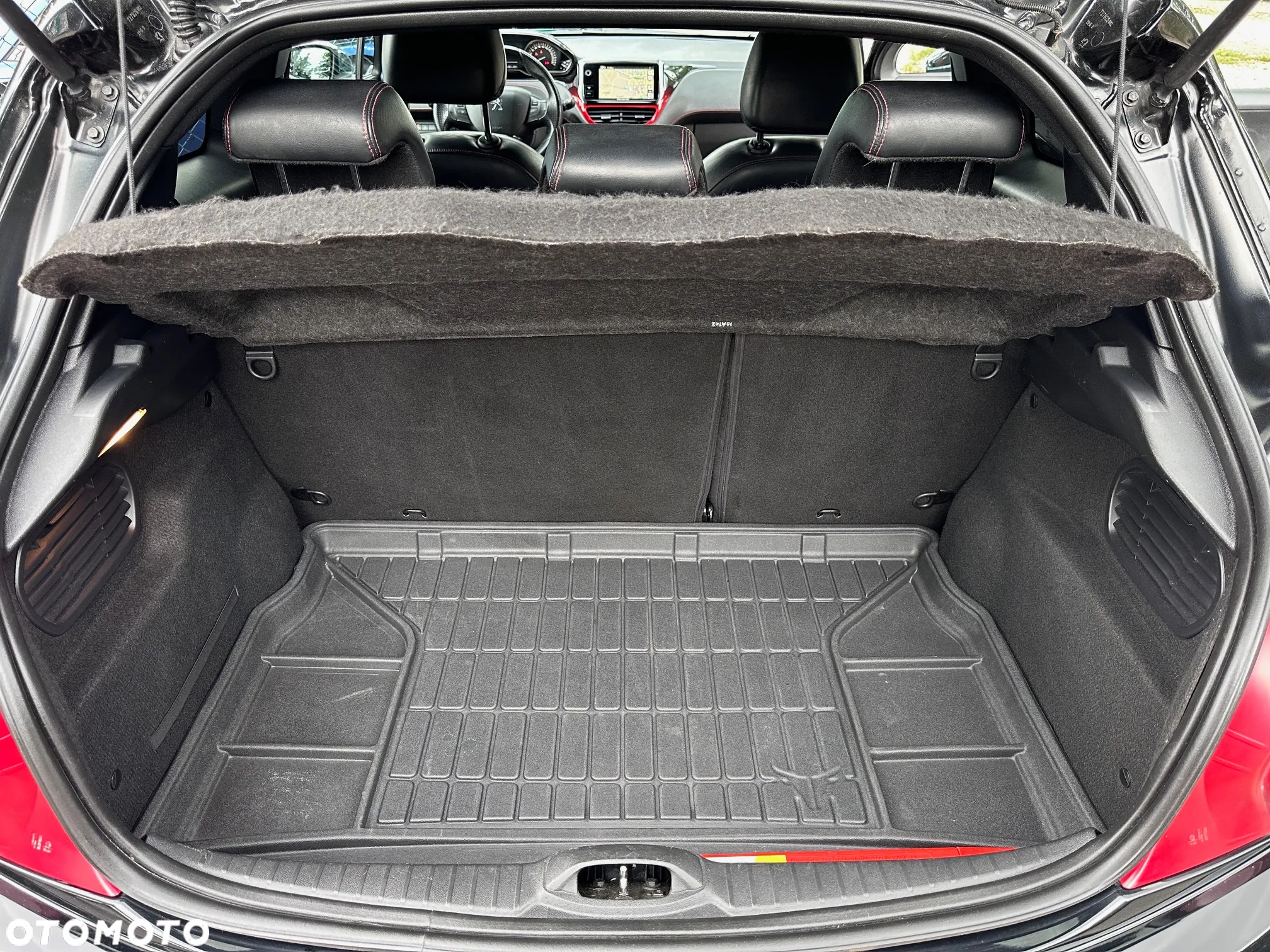 Peugeot 208 1.6 THP GTi - 8