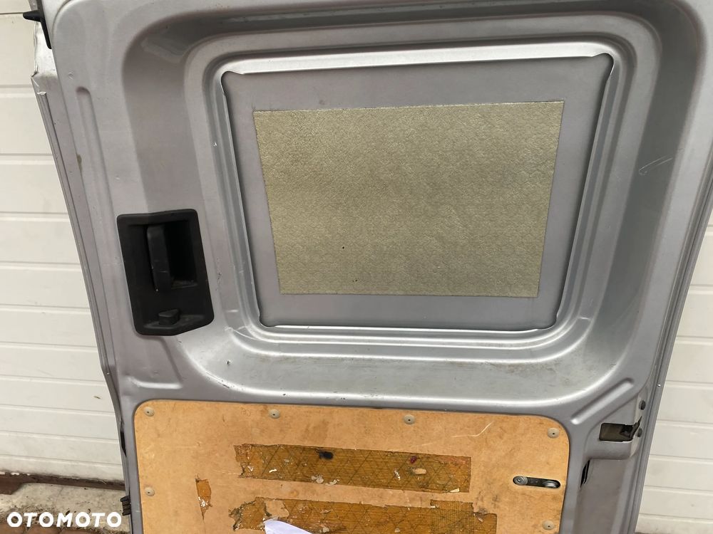 DRZWI BOCZNE PRZESUWNE PRAWE CADDY - 26