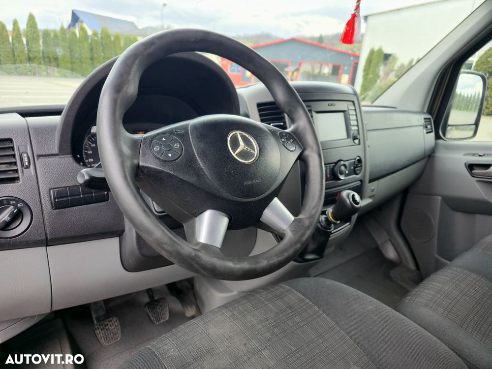 Mercedes-Benz Sprinter - 5