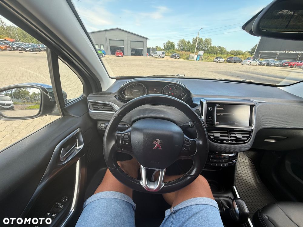 Peugeot 2008 1.6 VTi Style - 25