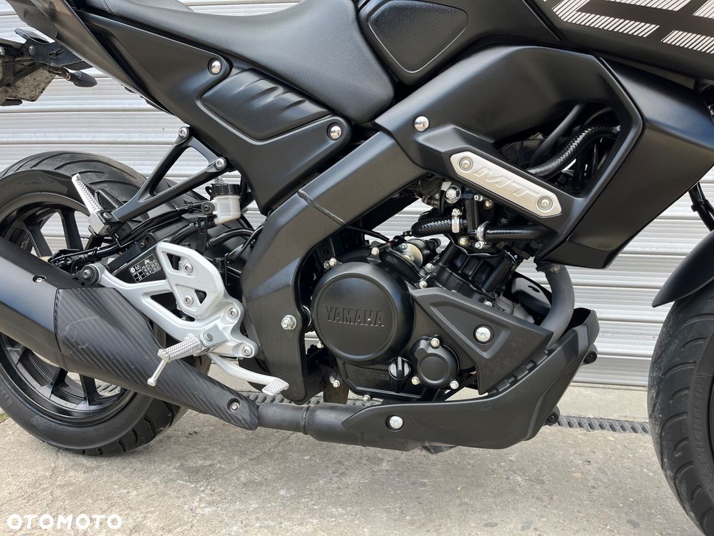 Yamaha MT - 24