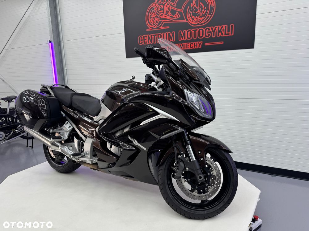 Yamaha FJR - 3