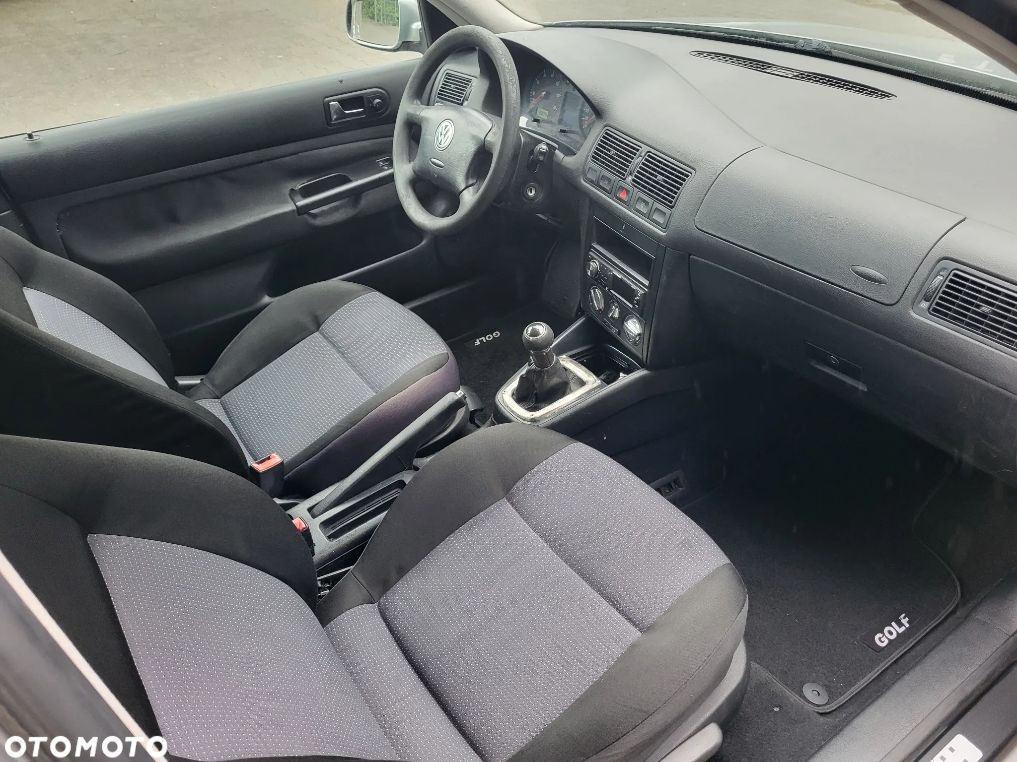 Volkswagen Golf IV 1.6 Comfortline - 3