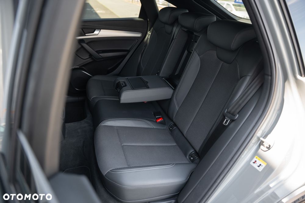 Audi Q5 40 TDI quattro S tronic S line - 35