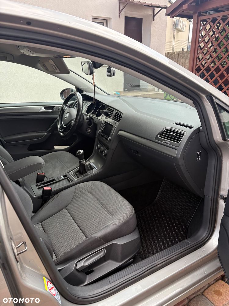 Volkswagen Golf 1.6 TDI Comfortline - 11