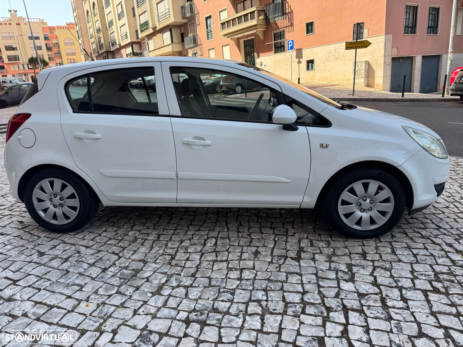 Opel Corsa 1.3 CDTi Enjoy - 4