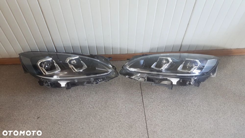 KUGA MK3 LAMPA PRAWA LEWA FULL LED SOCZEWKA LV4B-13E017-AP LV4B-13E016-AP