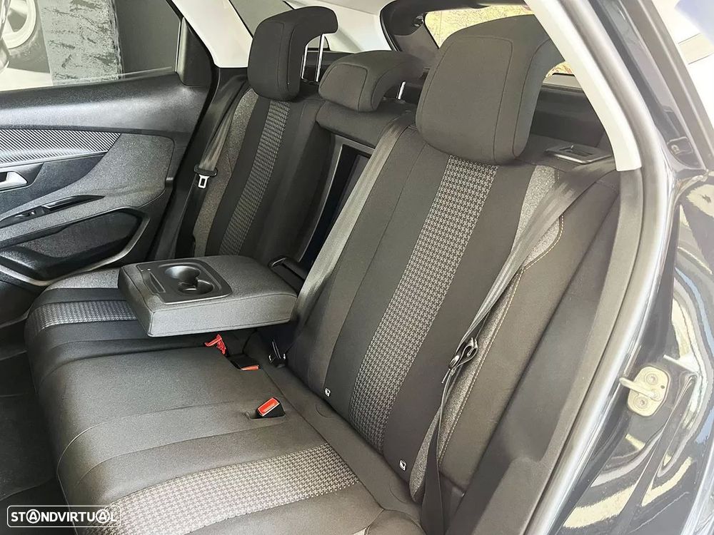 Peugeot 3008 - 22