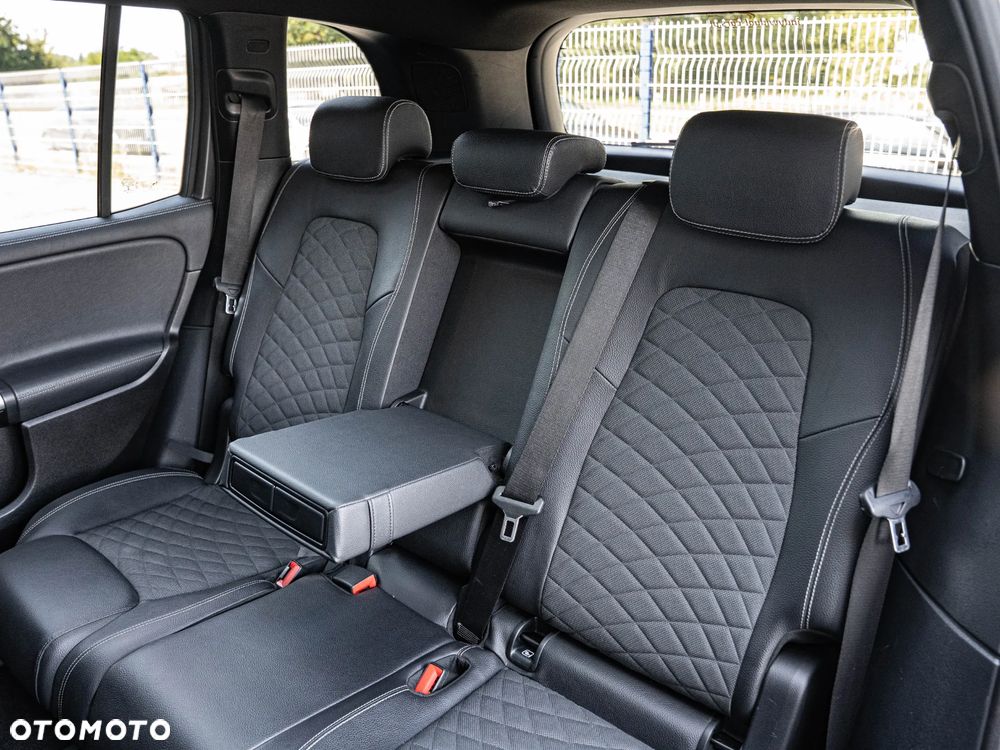 Mercedes-Benz GLB 220 d Progressive 8G-DCT - 28
