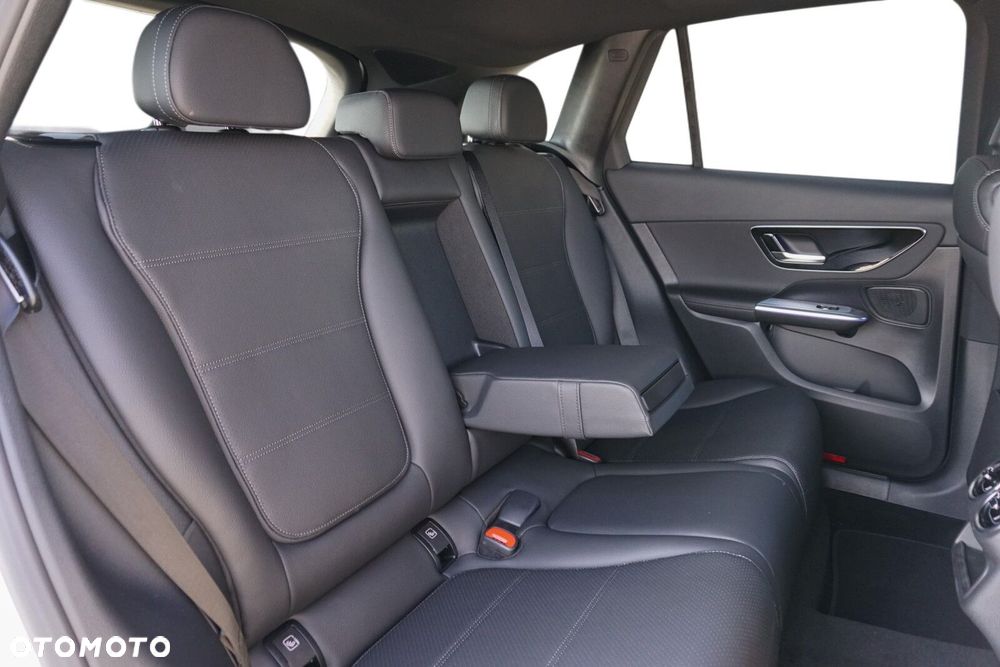 Mercedes-Benz GLC - 19