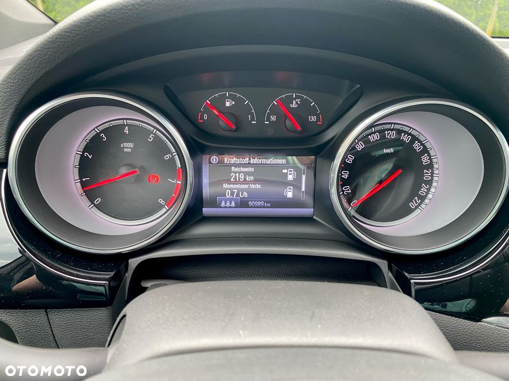 Opel Astra 1.4 Turbo Edition - 28