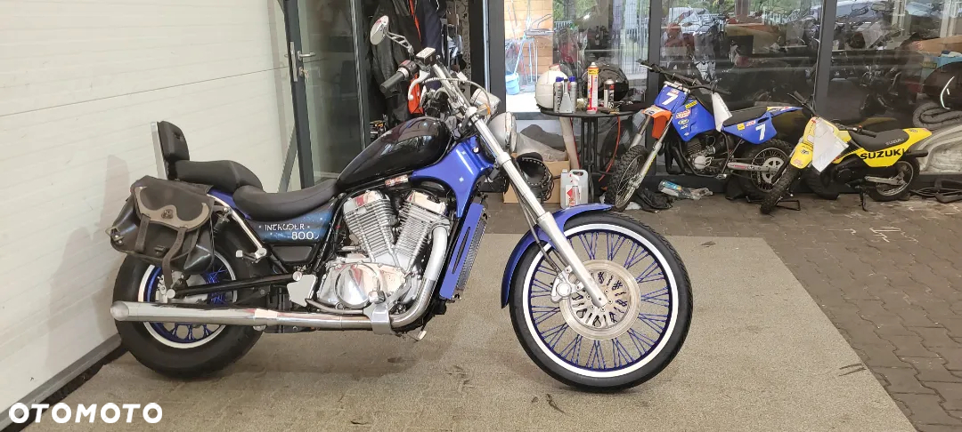 Suzuki Marauder - 17