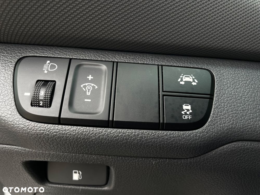 Hyundai IONIQ Hybrid Business - 28