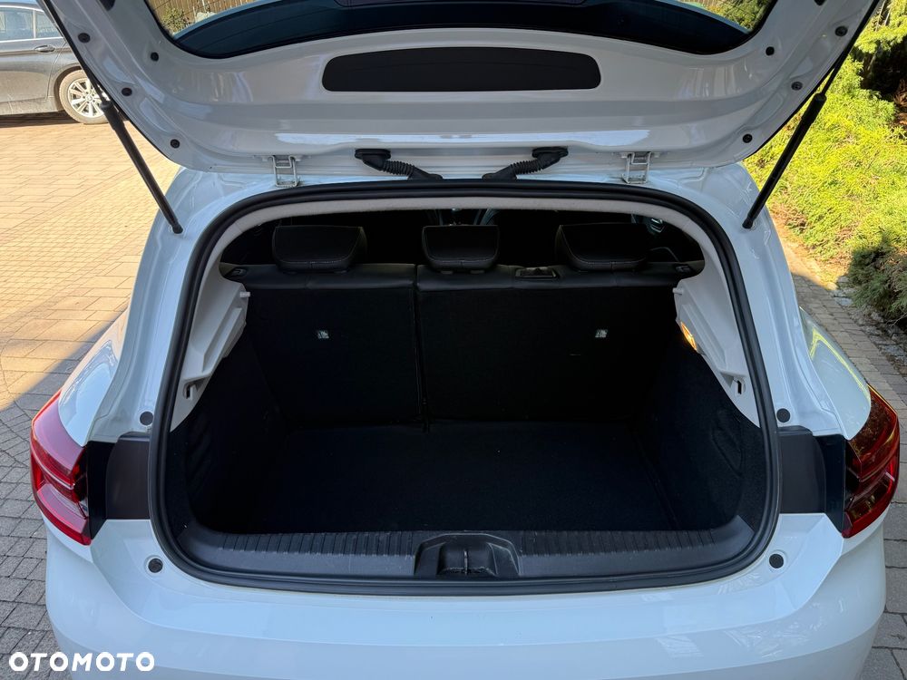 Renault Clio BLUE dCi 85 BUSINESS EDITION - 11