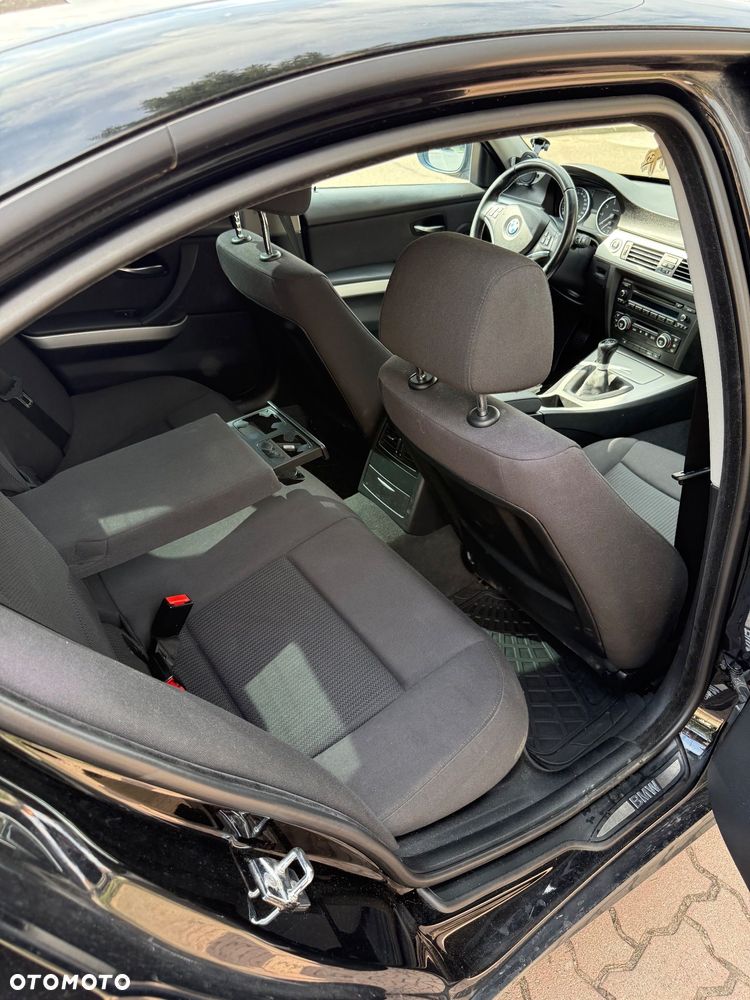 BMW Seria 3 318i Edition Exclusive - 10