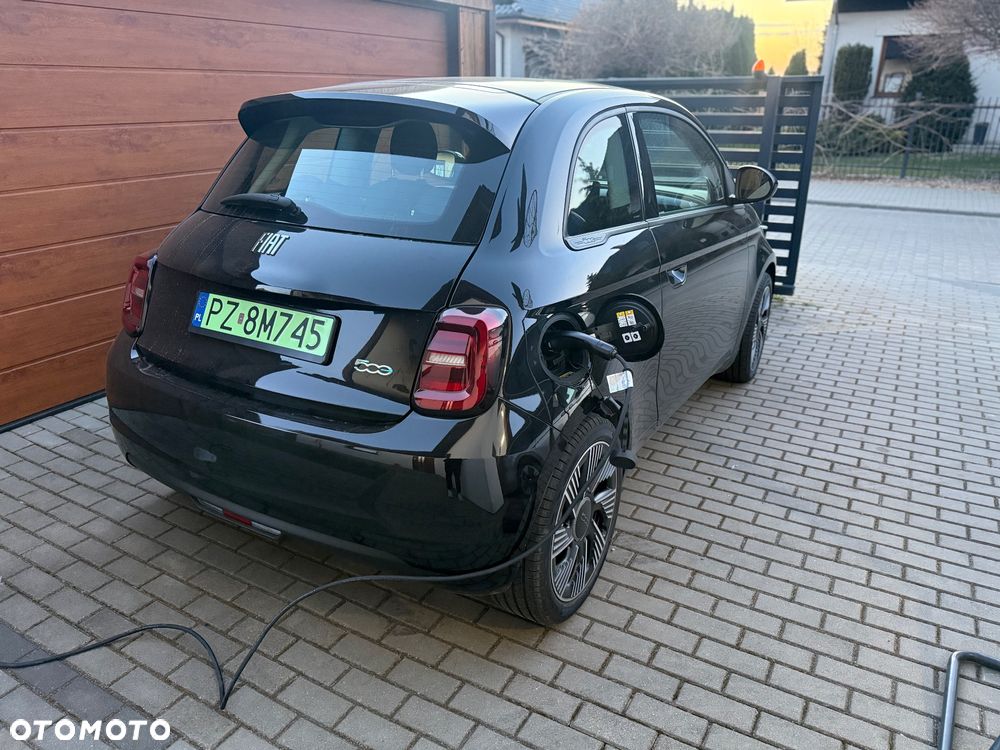 Fiat 500 23.8kWh Icon - 17