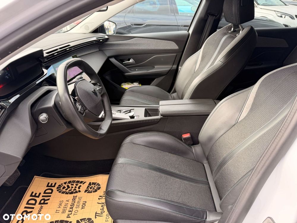 Peugeot 308 1.5 BlueHDi Allure S&S EAT8 - 26