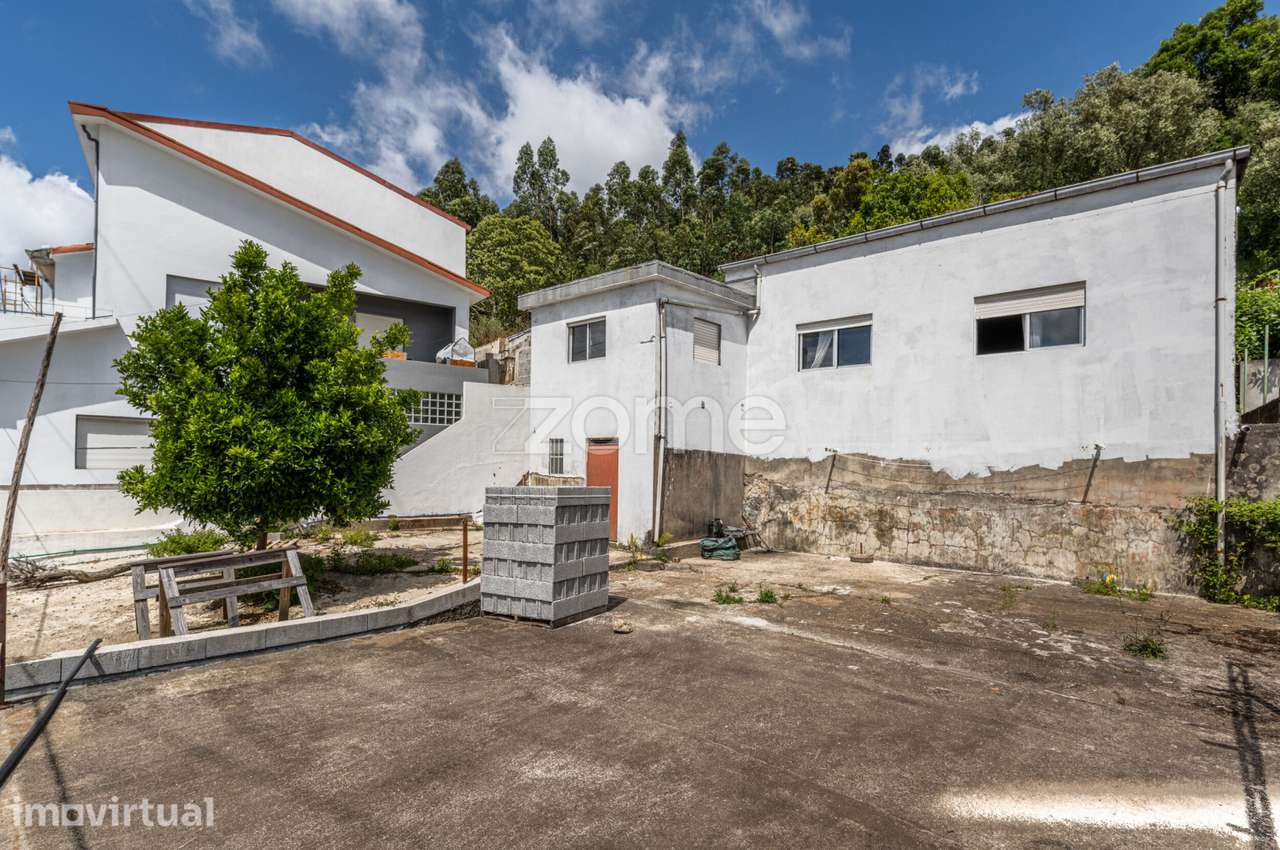 TERRENO COM 4.441 M² E ARMAZÉM | SÃO PEDRO DA COVA | GONDOMAR - Grande imagem: 3/21