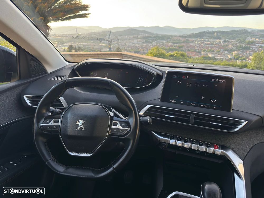 Peugeot 3008 - 8