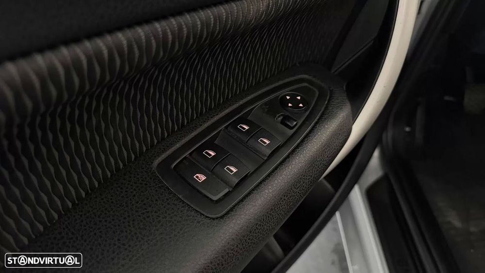 BMW 116 d Urban Line - 16