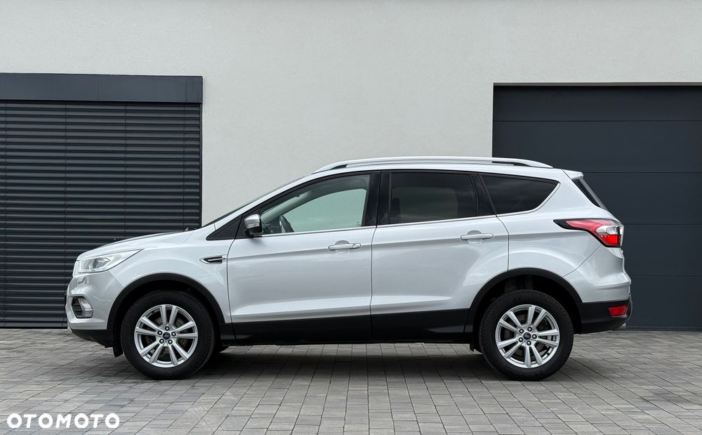 Ford Kuga 1.5 EcoBoost 2x4 Cool & Connect - 4