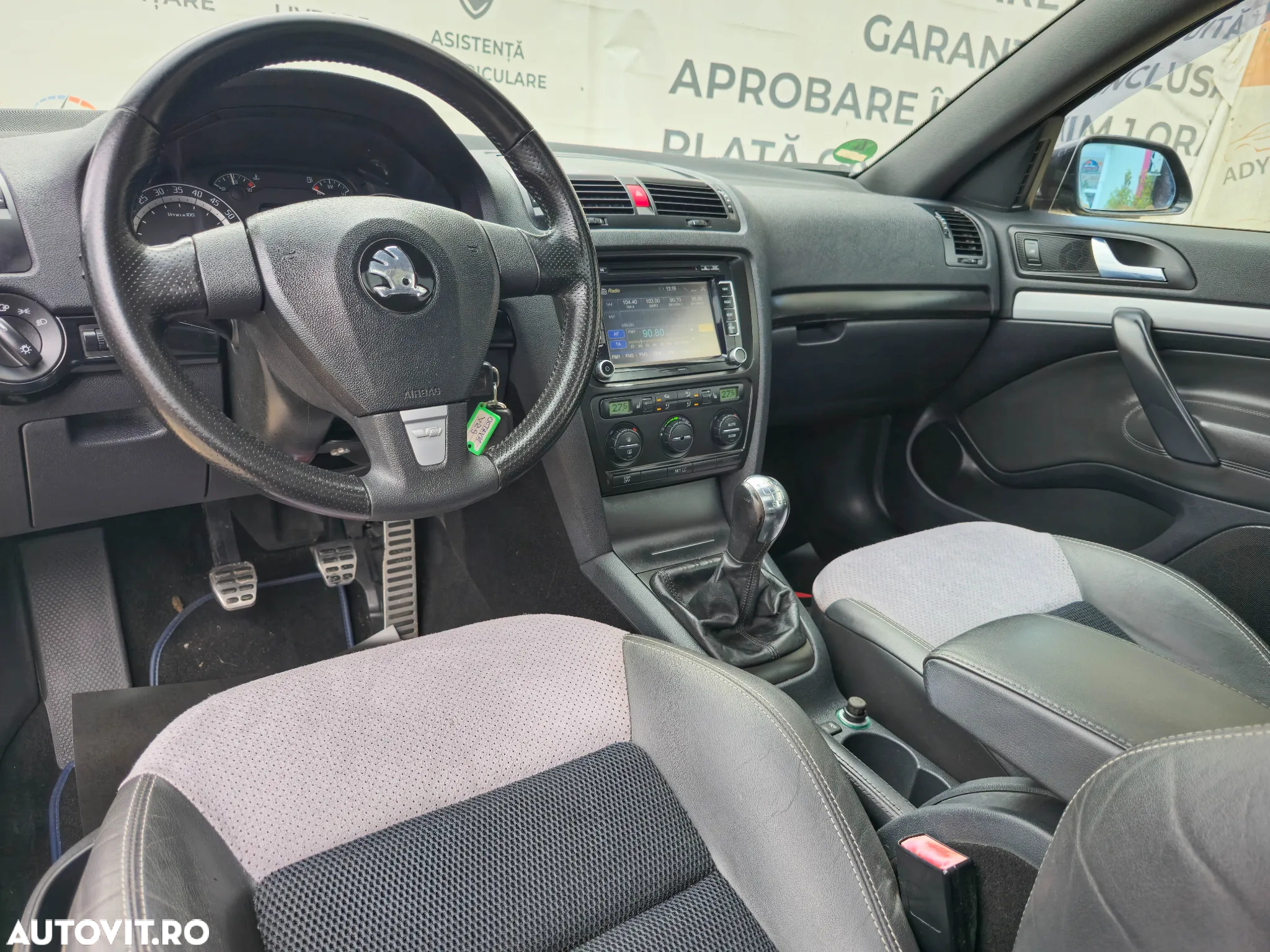 Skoda Octavia Combi 2.0 TFSI RS - 19