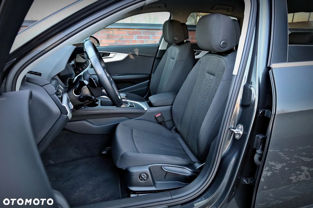 Audi A4 Limousine - 23